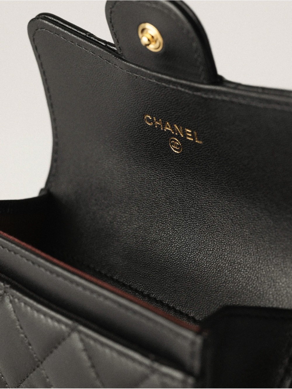 CHANEL Quilted Leather Mini Wallet in Black with Gold CC - Picture 4 of 5